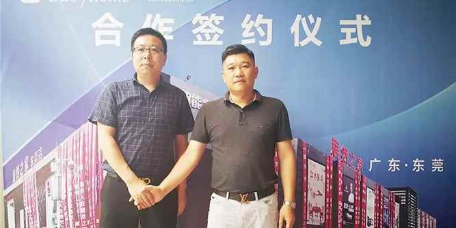 耀星瞩目|东莞派雅门窗500方旗舰店即将荣耀绽放！
