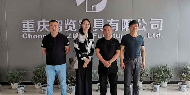 重庆市木门行业协会秘书长走近开州