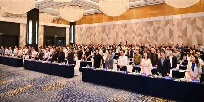 展辰新材获评“2025年中国木门窗及定制家居行业最具合作价值伙伴”​